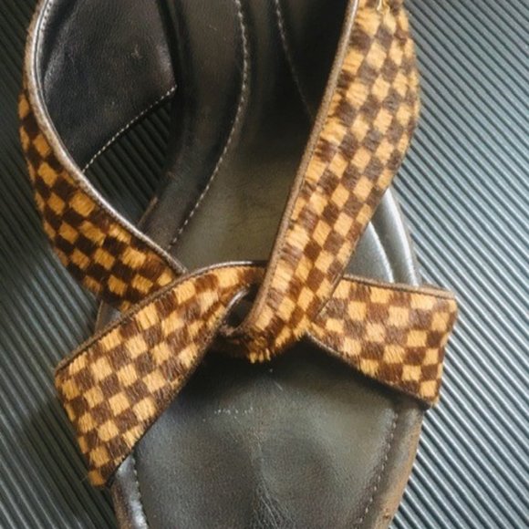 AuthenticLouis Vuitton Sandals Khaki Damier Louis Vuitton - Picture 1 of 6
